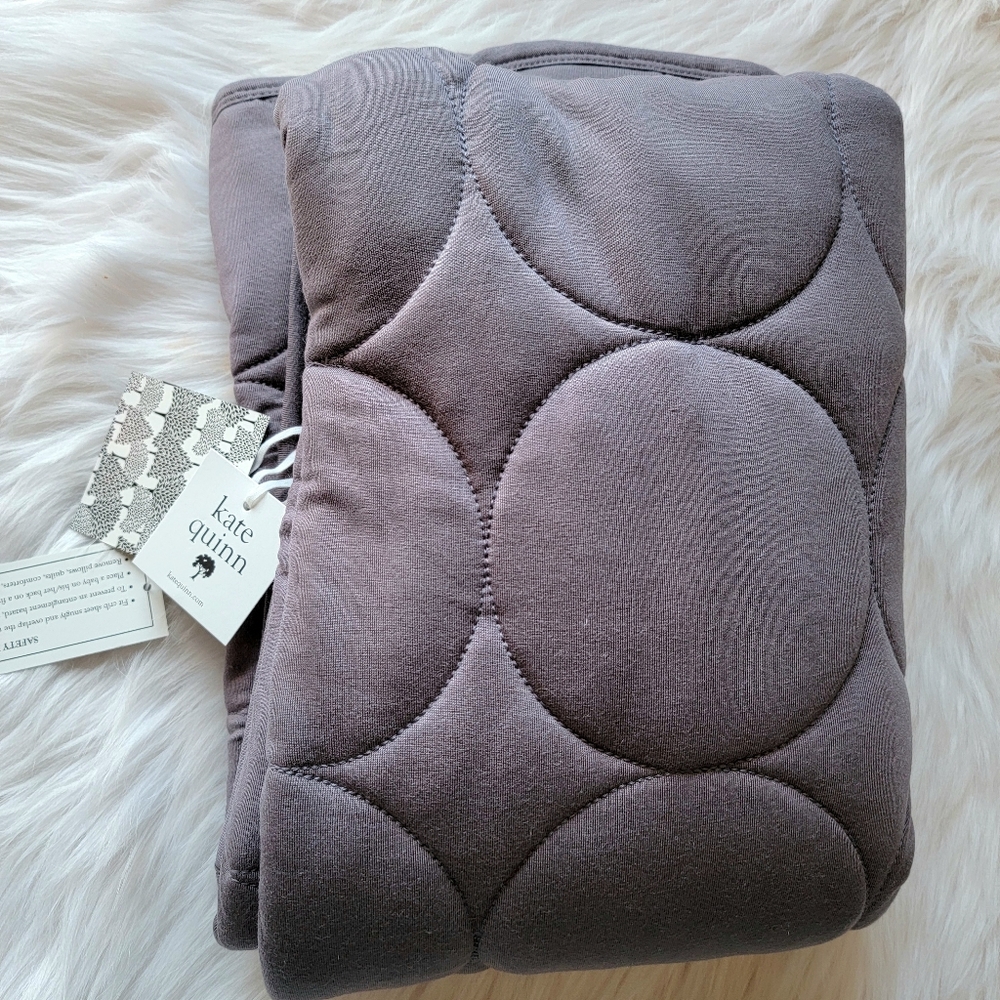 Kate Quinn Volcano circle quilt